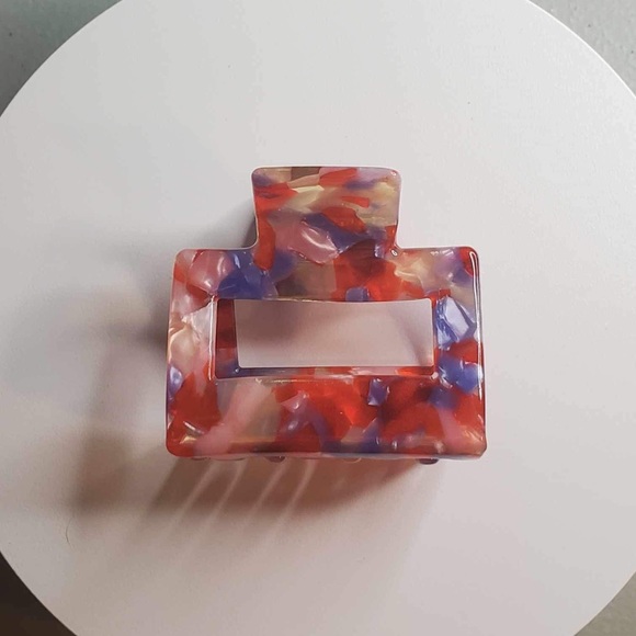 Small Half-Updo Acetate Claw Clip - Picture 1 of 1